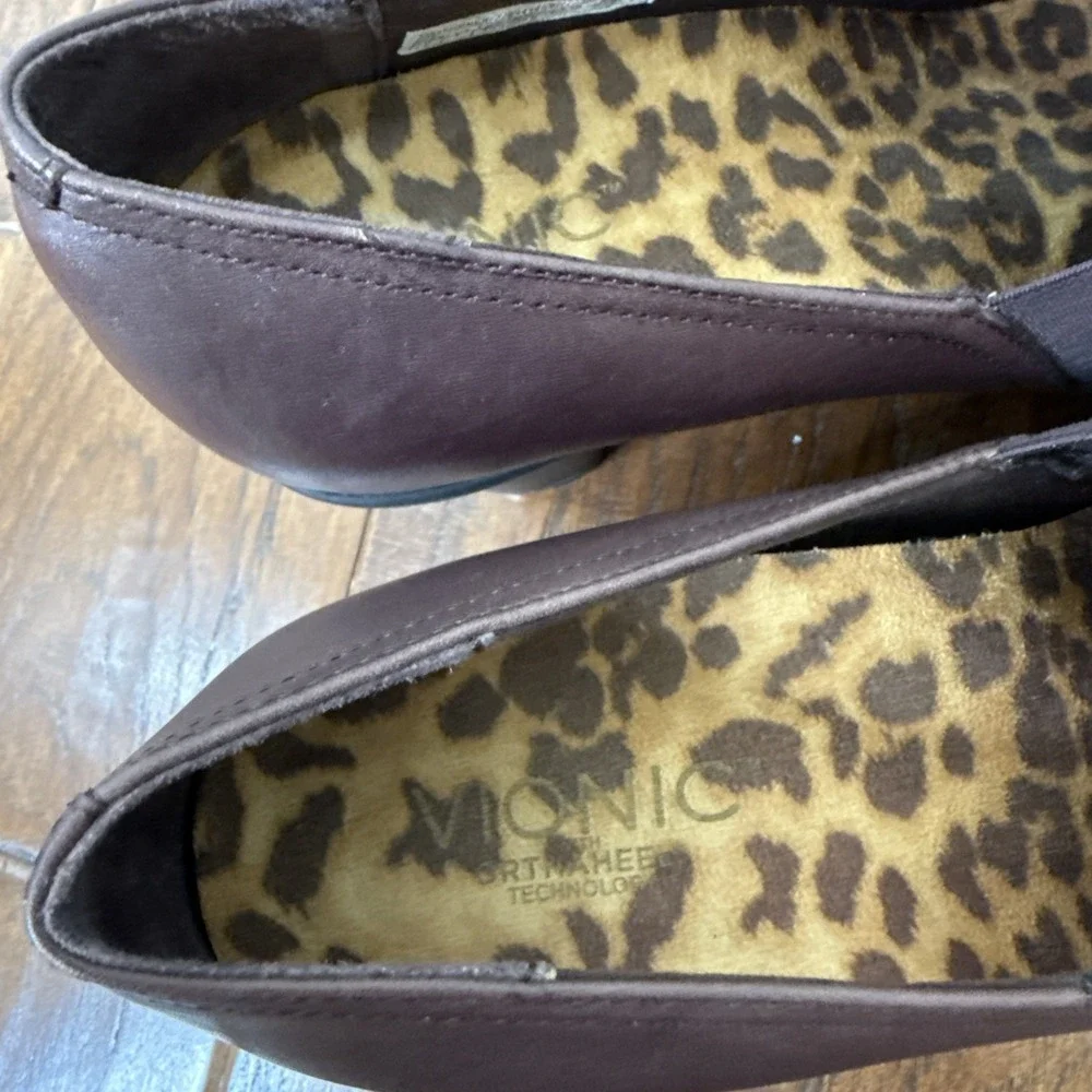 Vionic Leather Sumner Pump Heels Orthaheel Comfort Brown Office Career Women's 9